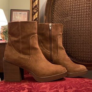 Target brown block heel boots size 9